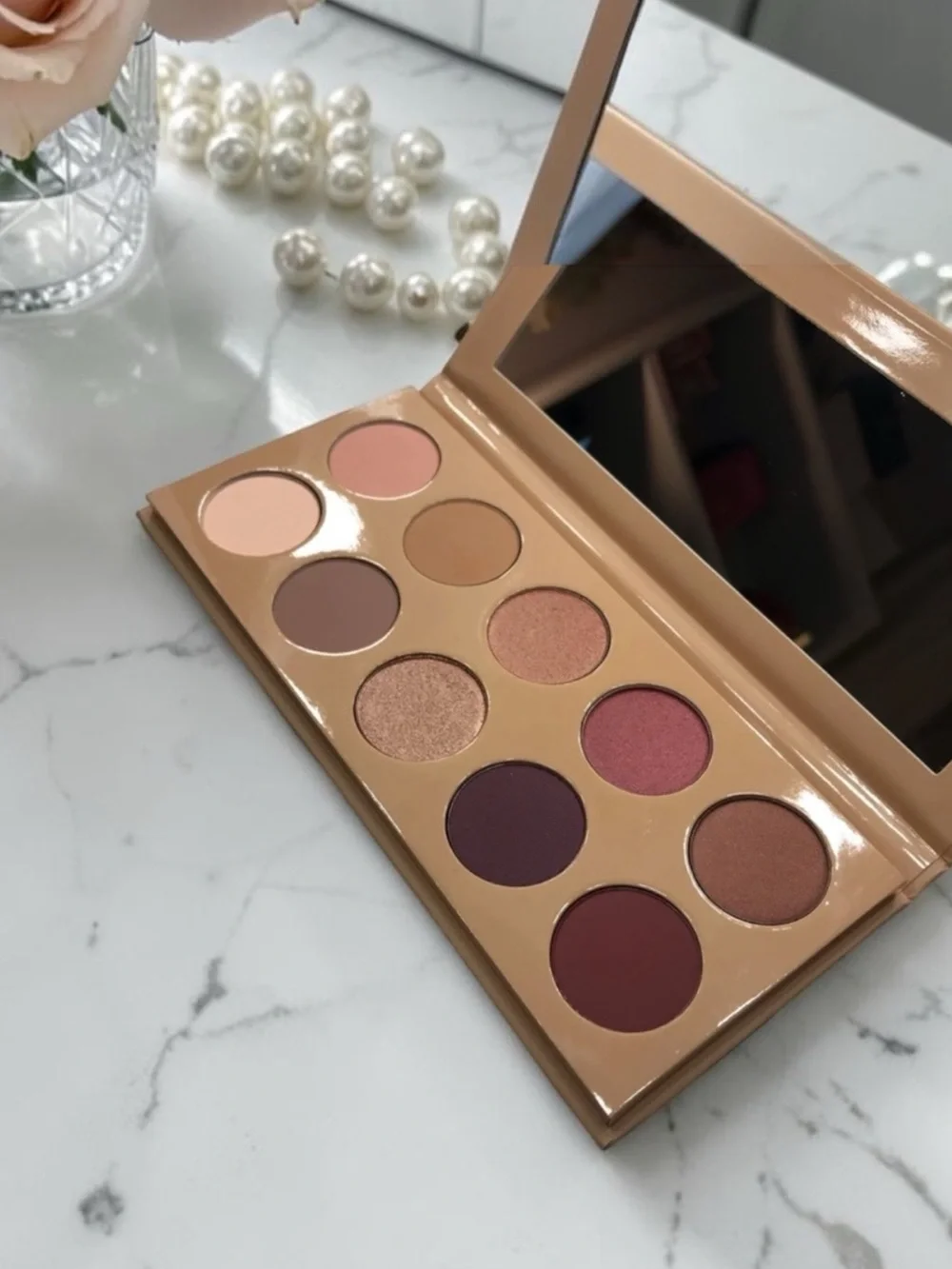 KKW BEAUTY CLASSIC BLOSSOM EYESHADOW PALETTE